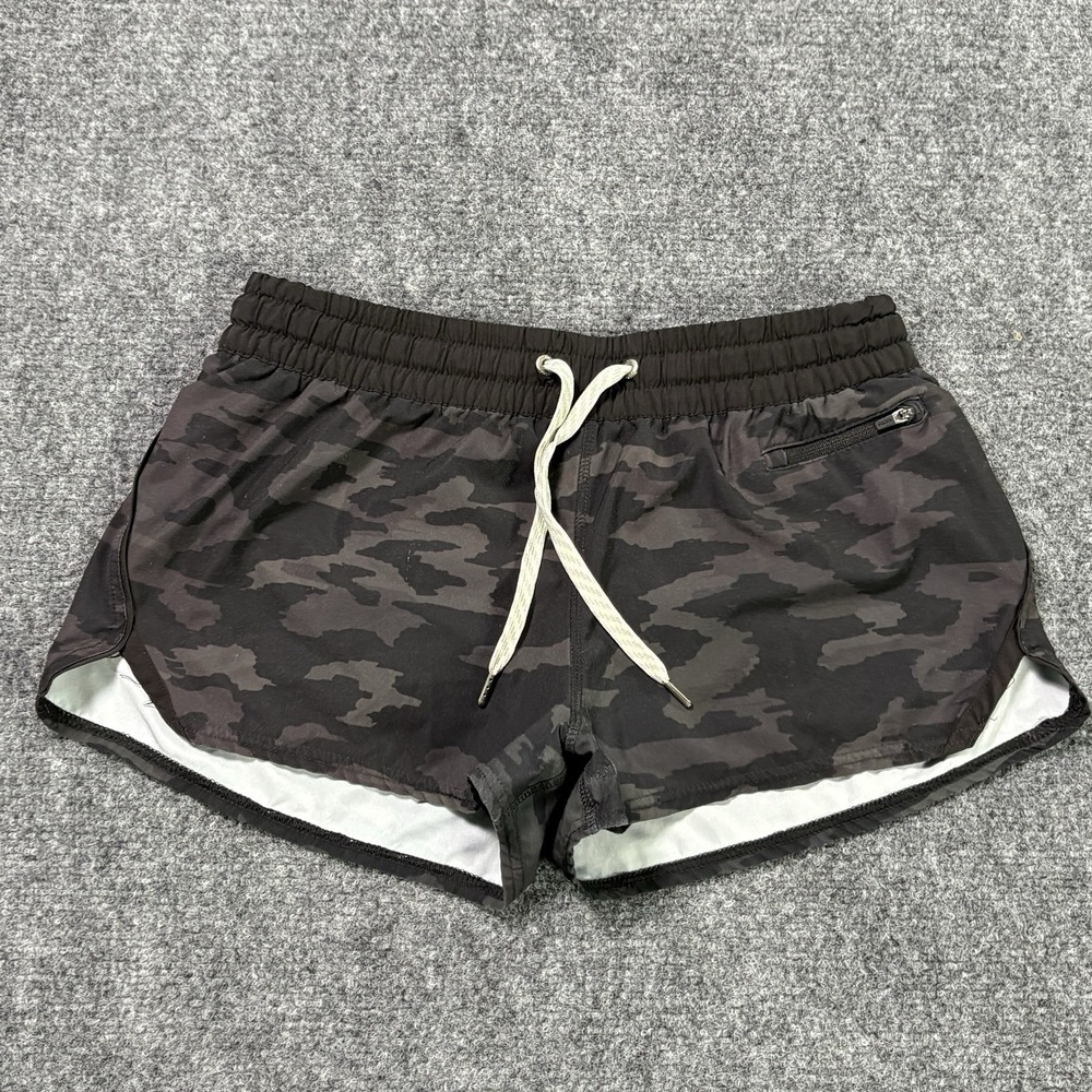 Vuori Clementine Shorts Women's Medium Camo Athletic Elastic Waist Zip Pocket